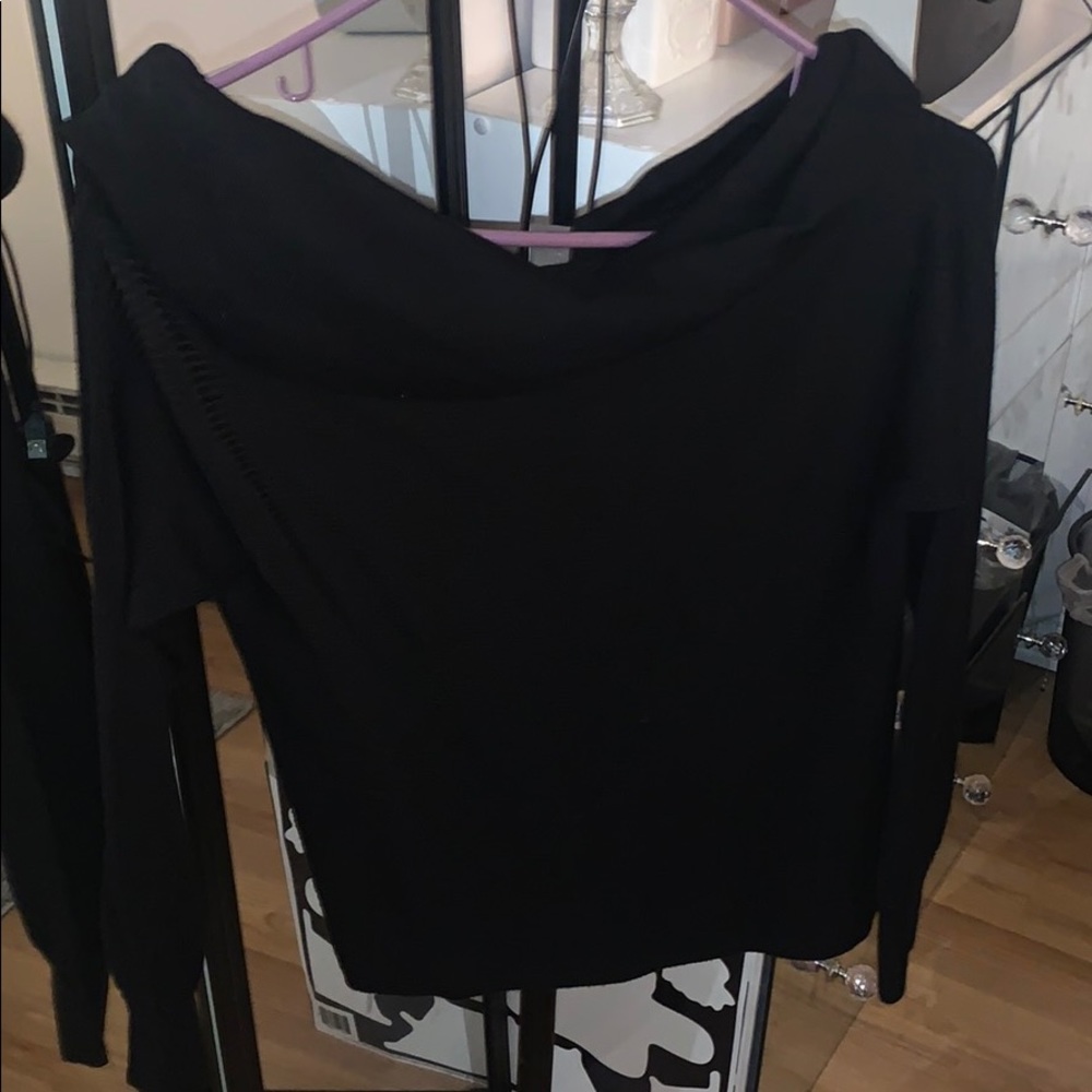 Cross the Shoulder Long Sleeve Fancy Shirt